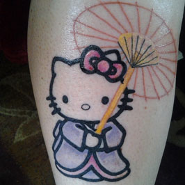 Hello Kitty in geisha dress