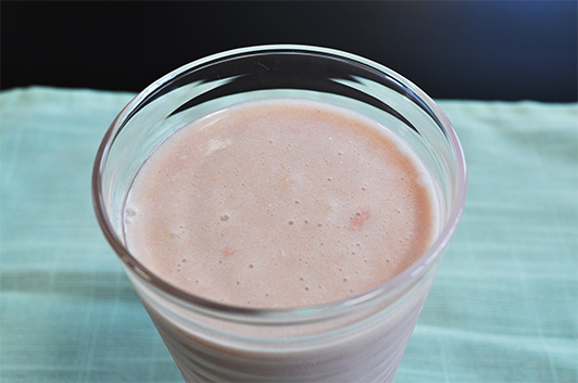 strawbery-flavored milk protein shakes surface